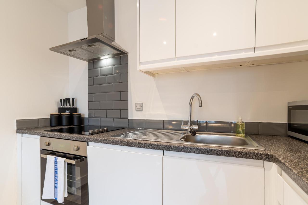 Copenhagen Court Apartments Basingstoke Buitenkant foto