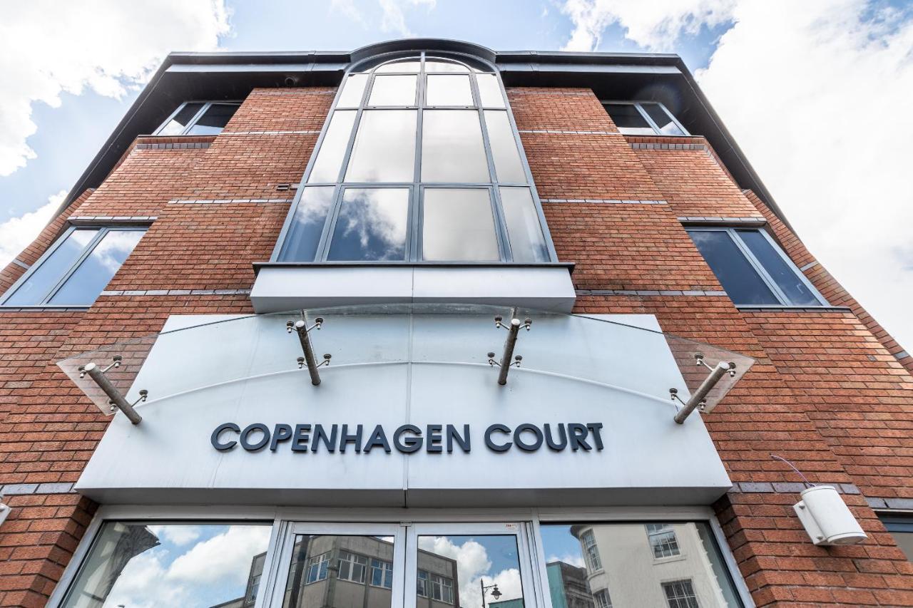 Copenhagen Court Apartments Basingstoke Buitenkant foto